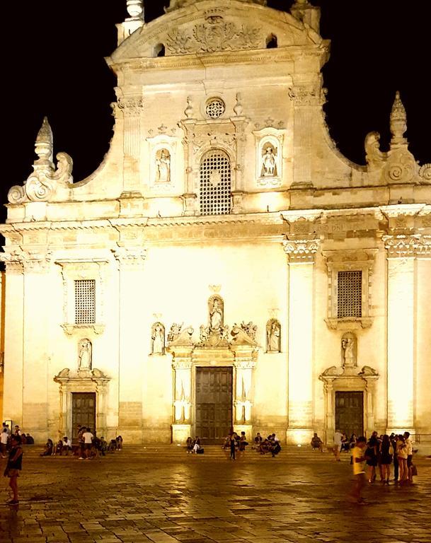 Nel Centro Storico Hotel Galatina Bagian luar foto